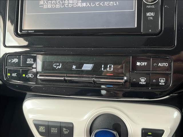 PRIUS 4WD