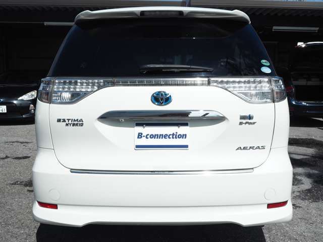 ESTIMA HYBRID 4WD