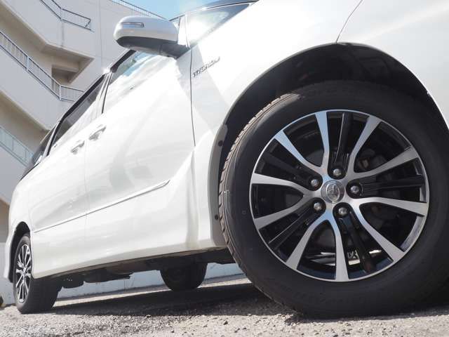 ESTIMA HYBRID 4WD