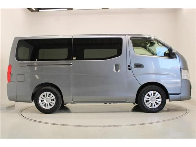 CARAVAN van 2WD
