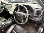 CROWN sedan hybrid