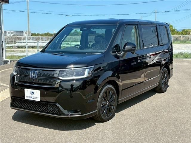 STEPWAGON e:HEV SPADA