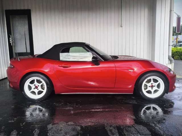 ROADSTER