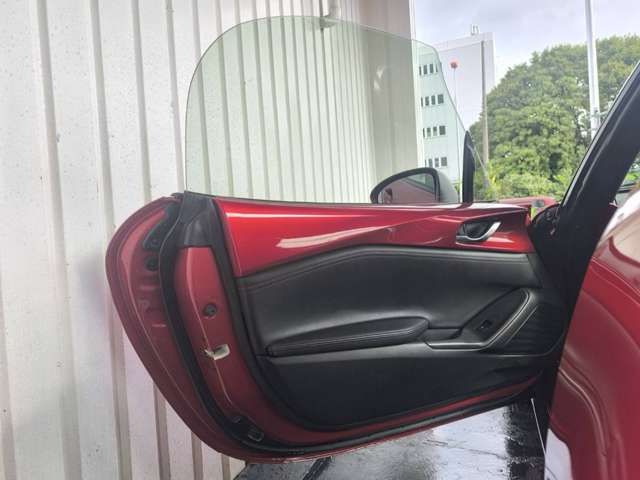 ROADSTER