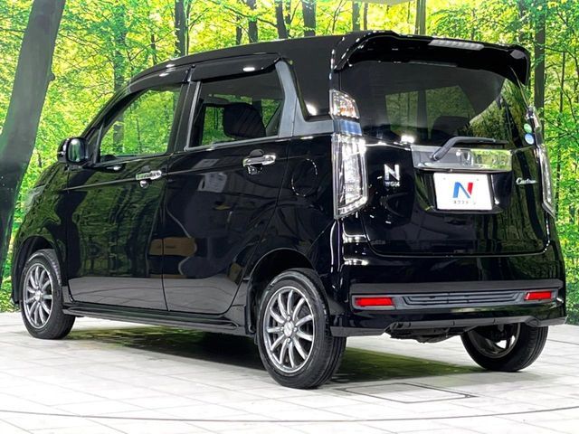 N-WGN CUSTOM 4WD