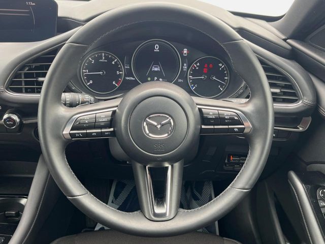 MAZDA3 FASTBACK