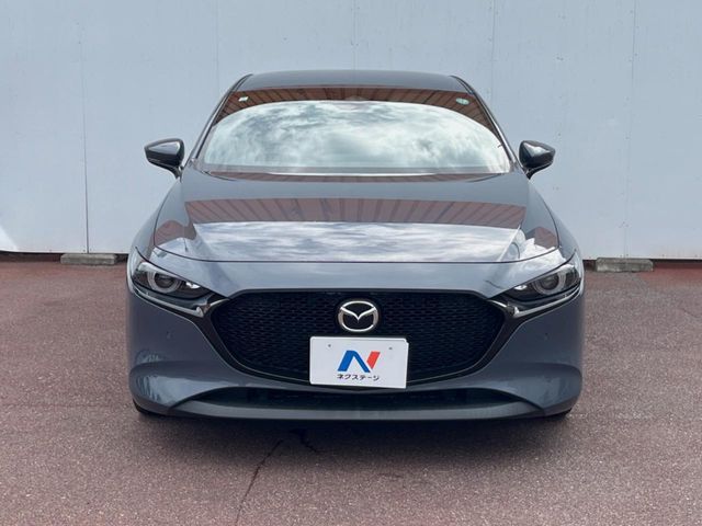 MAZDA3 FASTBACK