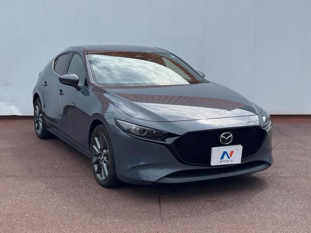 MAZDA3 FASTBACK