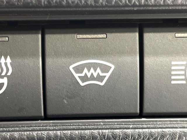 PRIUS 4WD