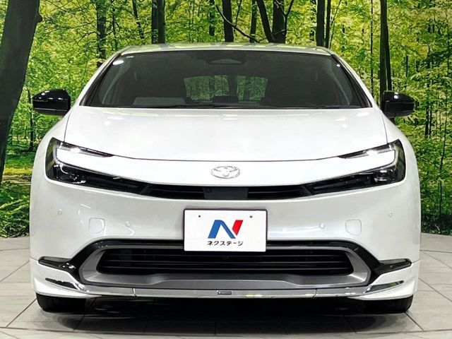 PRIUS 4WD
