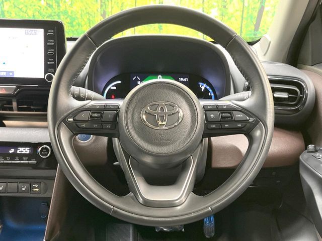 YARIS CROSS HYBRID