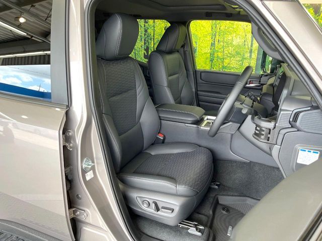 LANDCRUISER 250
