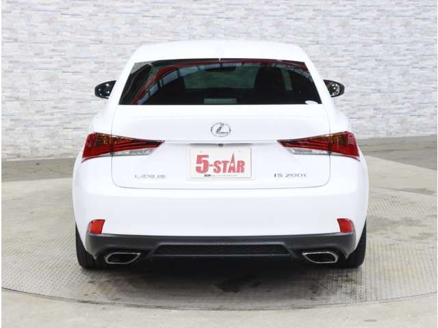 LEXUS IS200t