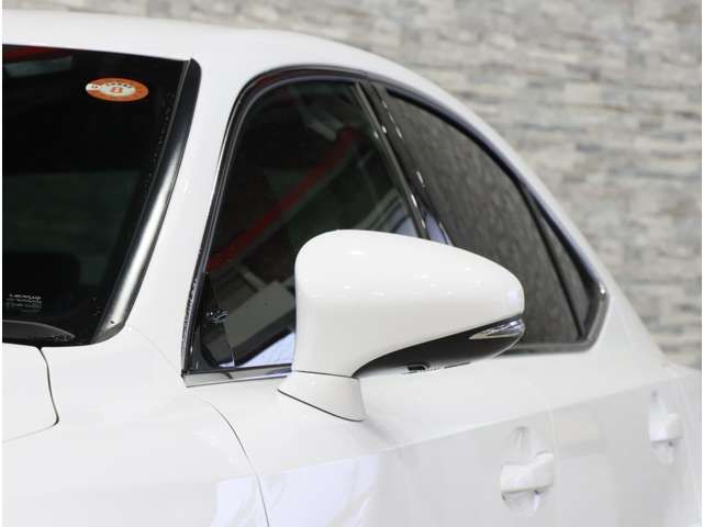 LEXUS IS200t