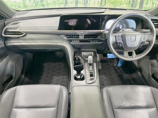 CROWN SPORT