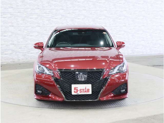 CROWN sedan