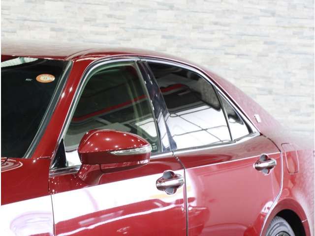 CROWN sedan