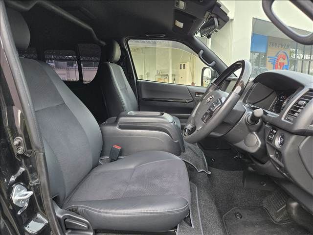 HIACE van 2WD