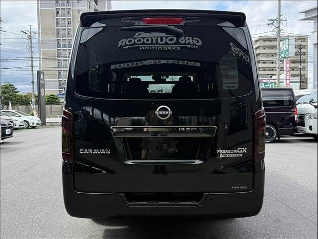 CARAVAN van 4WD