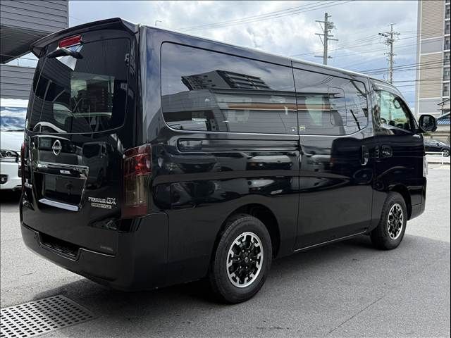 CARAVAN van 4WD