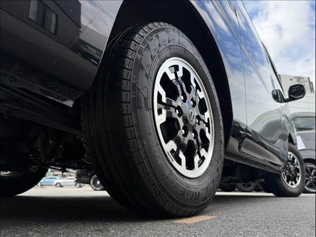 CARAVAN van 4WD