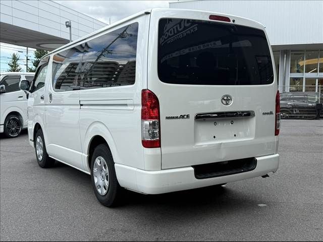 REGIUSACE van 2WD