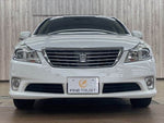 CROWN sedan