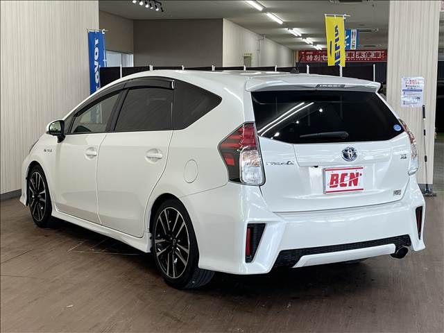 PRIUS Alpha