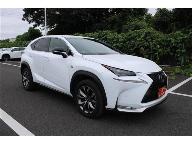 LEXUS NX200t