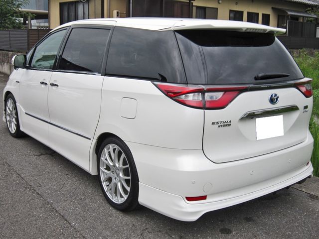 ESTIMA HYBRID 4WD