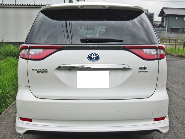ESTIMA HYBRID 4WD