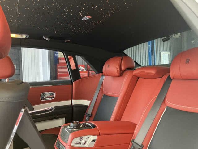 ROLLS-ROYCE