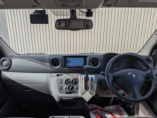 NV350 CARAVAN 4WD