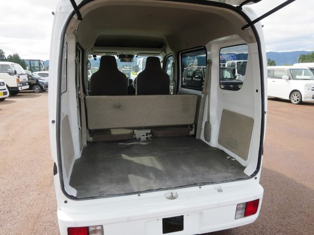 NV100 CLIPPER 4WD