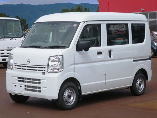 NV100 CLIPPER 4WD