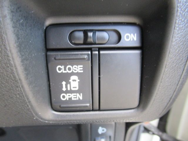 N BOX