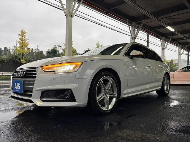 AUDI A4 AVANT