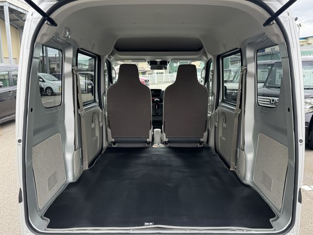 CLIPPER van