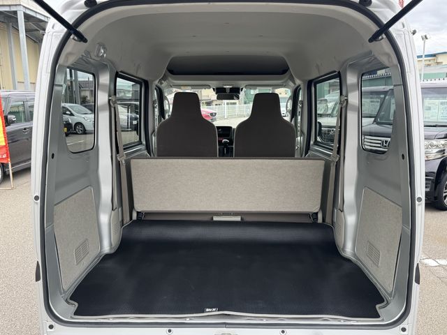 CLIPPER van