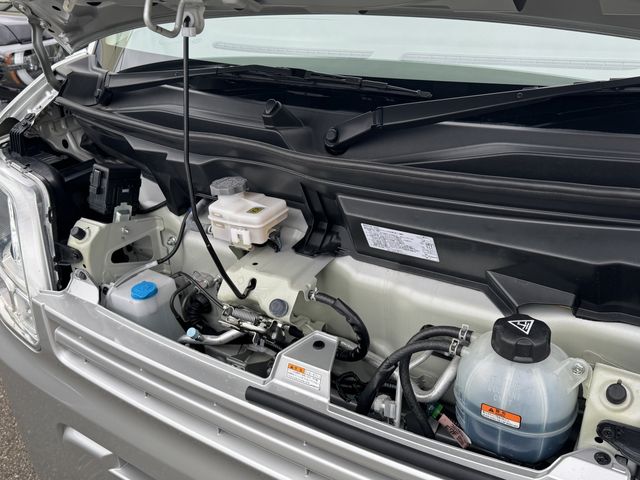 CLIPPER van
