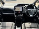 VOXY HYBRID