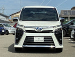 VOXY HYBRID