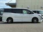 VOXY HYBRID