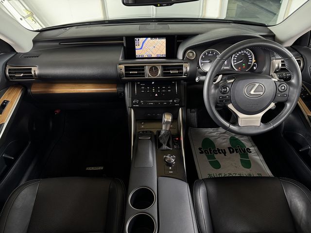 LEXUS IS250 4WD