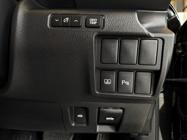 LEXUS IS250 4WD