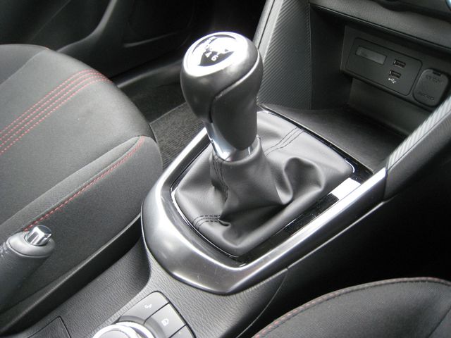 MAZDA2
