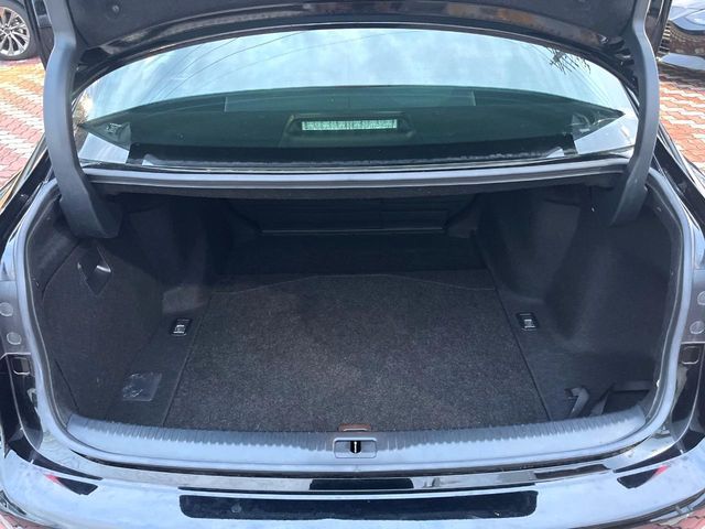LEXUS IS300h
