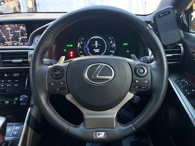LEXUS IS300h