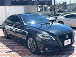 CROWN sedan hybrid
