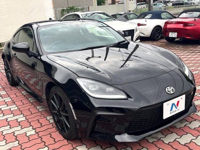 GR86